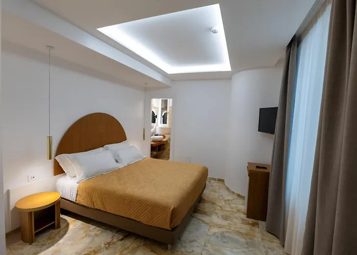 מלון דירות Maggiano Boutique 4*