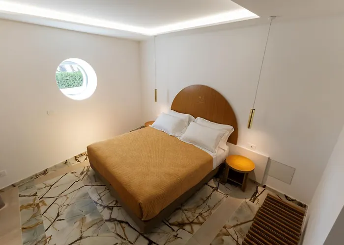 Maggiano Boutique 4*